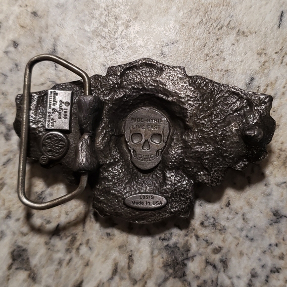 Belt Buckle - Picture 2 of 4